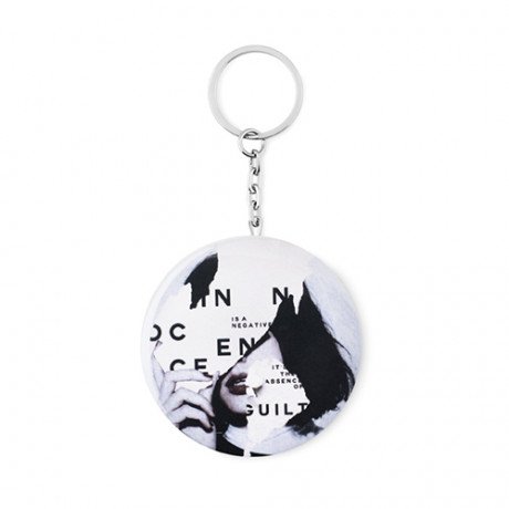 Chapa llavero con abridor Pin Flask